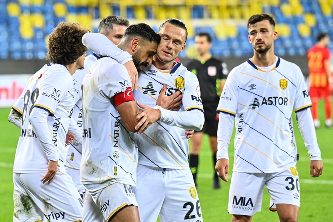 MKE Ankaragücü 3 golle kazandı